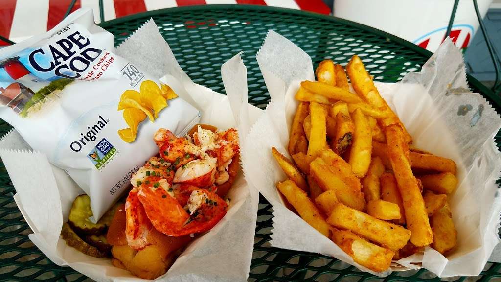 Quincys Original Lobster Rolls | 709 Beach Ave, Cape May, NJ 08204, USA | Phone: (609) 600-3571