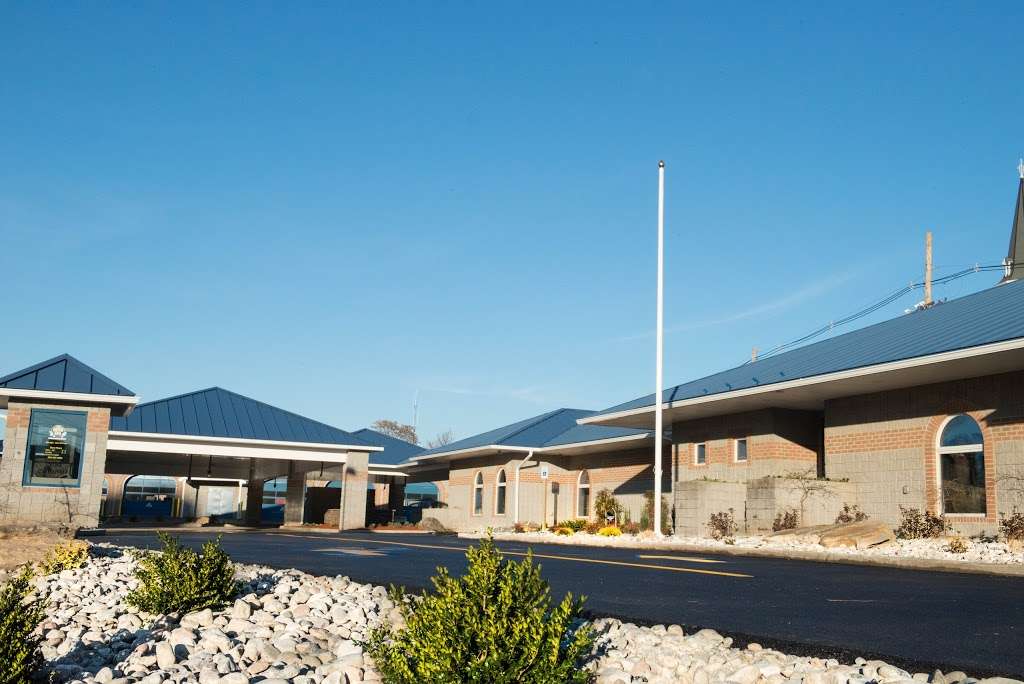 The Hagerstown Auto Spa in 32 W Baltimore St, Hagerstown, MD 21740, USA