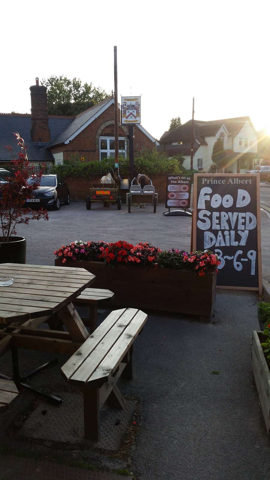 The Prince Albert | 1 The Green, Blackmore, Ingatestone CM4 0RT, UK | Phone: 01277 821705