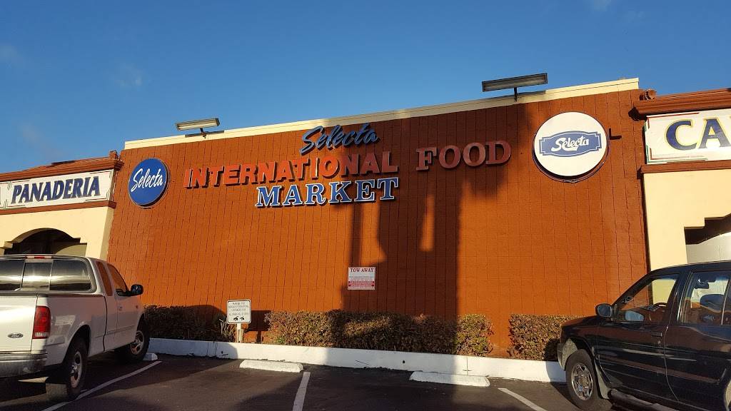Mercado International 2000 | 1415 3rd Ave, Chula Vista, CA 91911, USA | Phone: (619) 427-7701