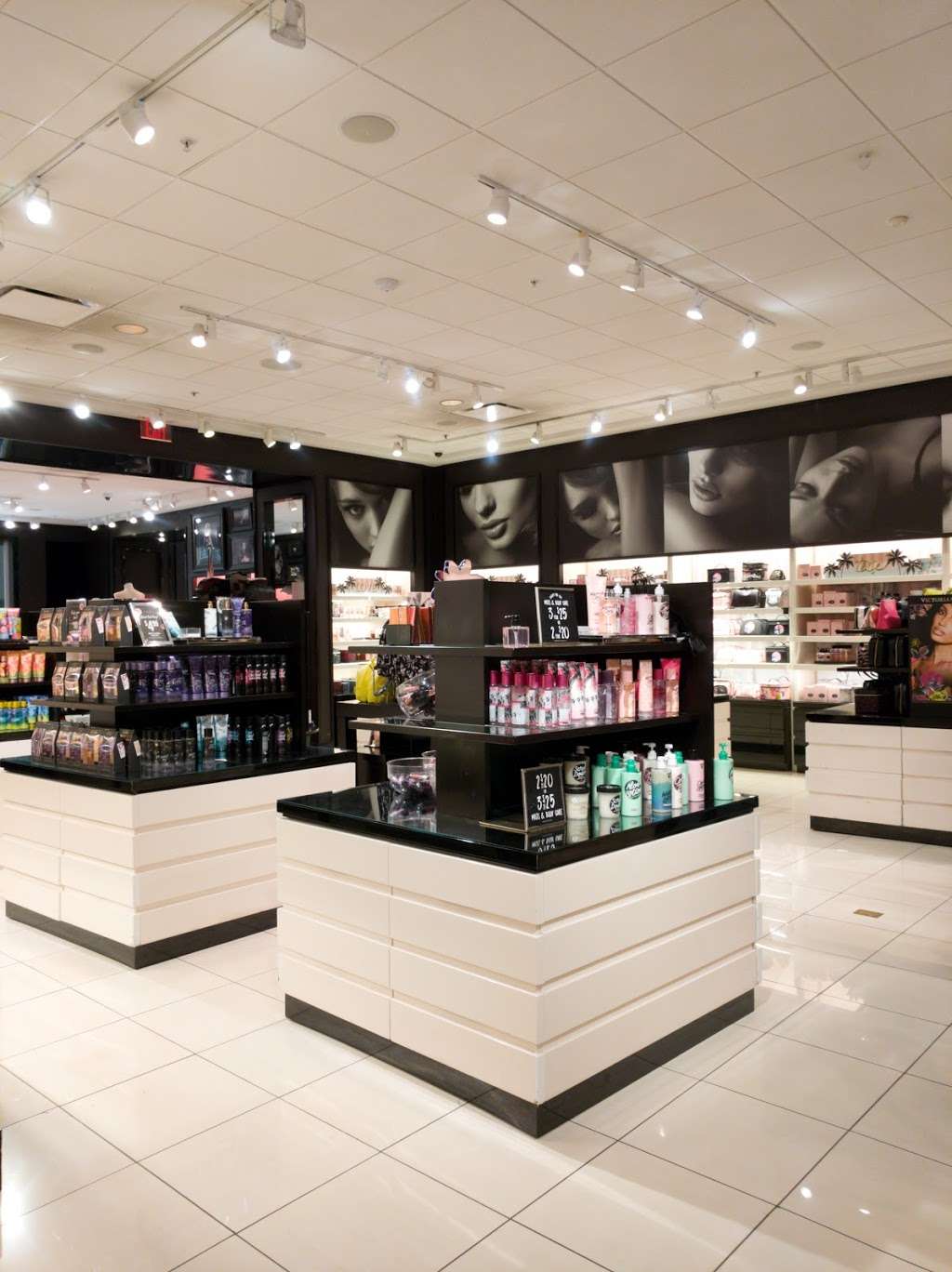 Victorias Secret & PINK | 1827 Montebello Boulevard, C-8 C-9, Montebello, CA 90640, USA | Phone: (323) 721-3861