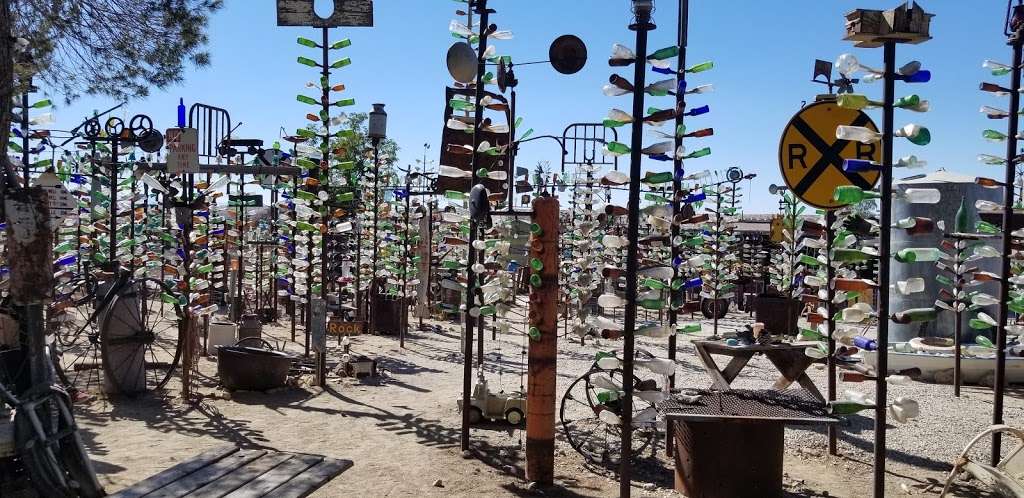 Elmers Bottle Tree Ranch | 24266 National Trails Hwy, Oro Grande, CA 92368, USA