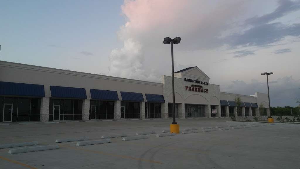 Oanh & Tien PLAZA | 12454 Beechnut St, Houston, TX 77072, USA