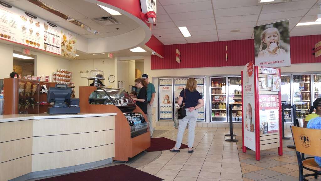 Oberweis Ice Cream and Dairy Store | 5572 Grand Ave Suite 1, Gurnee, IL 60031, USA | Phone: (847) 406-3000