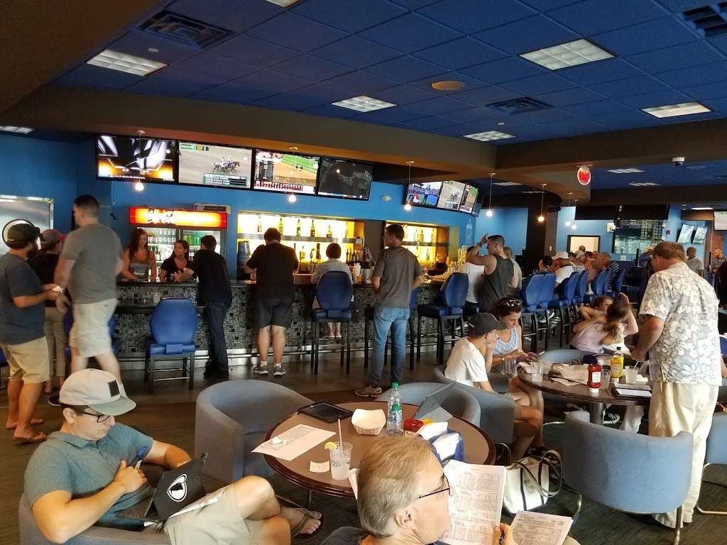 William Hill Sports Bar At Monmouth Park | 175 Oceanport Ave, Oceanport, NJ 07757, USA | Phone: (732) 229-5100