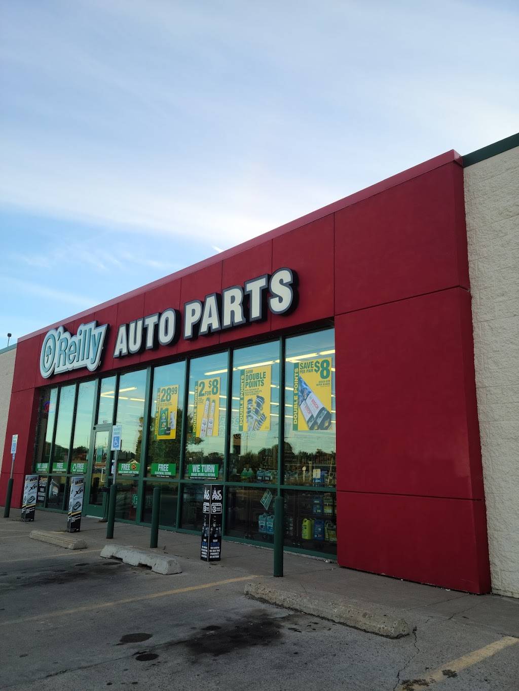 OReilly Auto Parts | 5940 W Bluemound Rd, Milwaukee, WI 53213, USA | Phone: (414) 443-9790