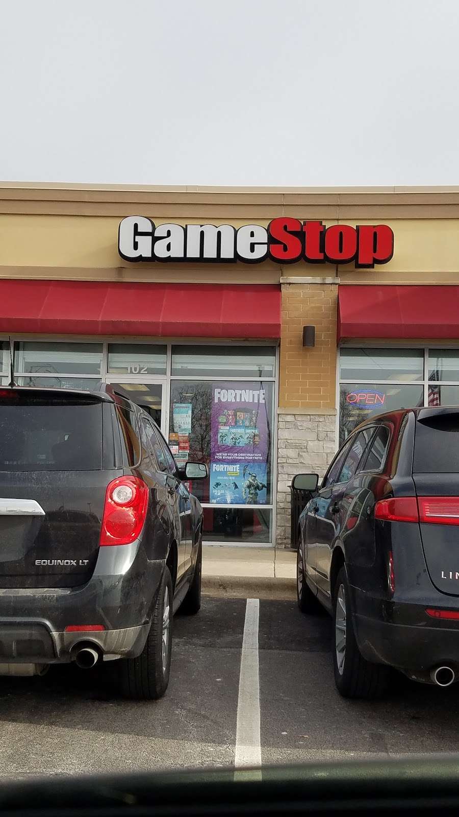 GameStop | 2410 W Jefferson St #102, Joliet, IL 60435 | Phone: (815) 730-6029