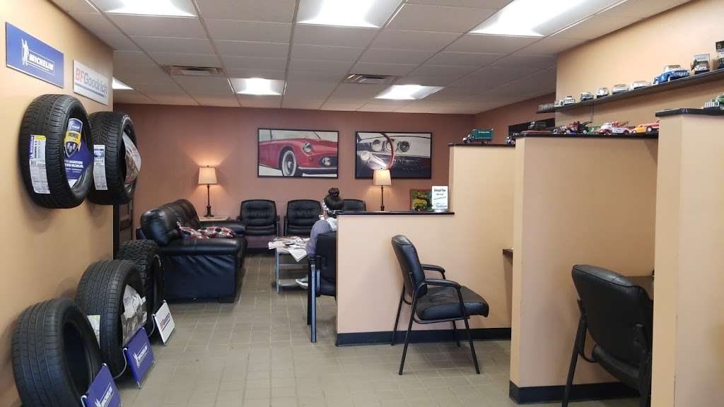 Faheys Tire Center | 28 New Salem St, Wakefield, MA 01880, USA | Phone: (781) 245-2020