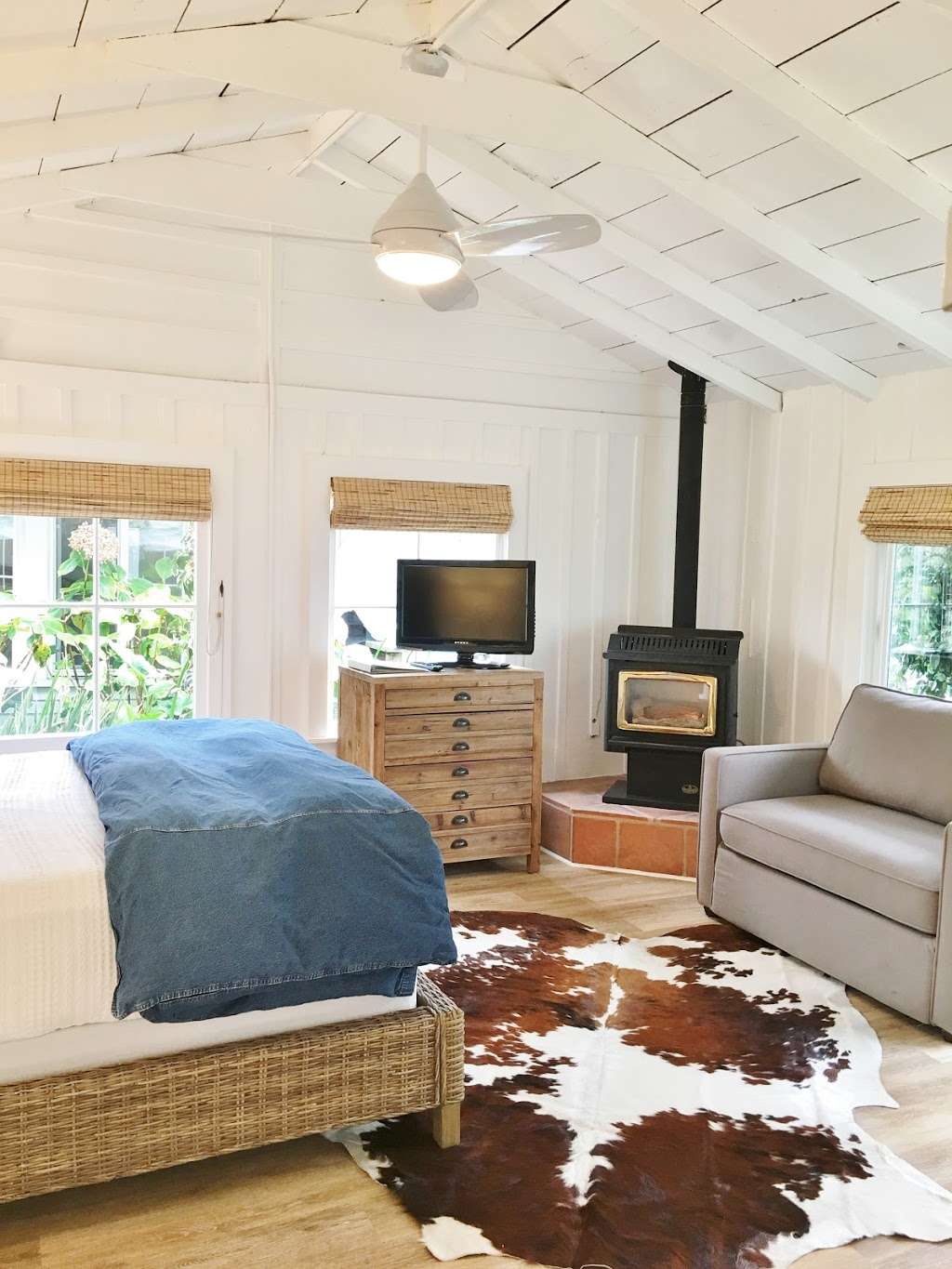 Sandpiper Lodging at the Beach | 1 Marine Way, Stinson Beach, CA 94970 | Phone: (415) 868-1632