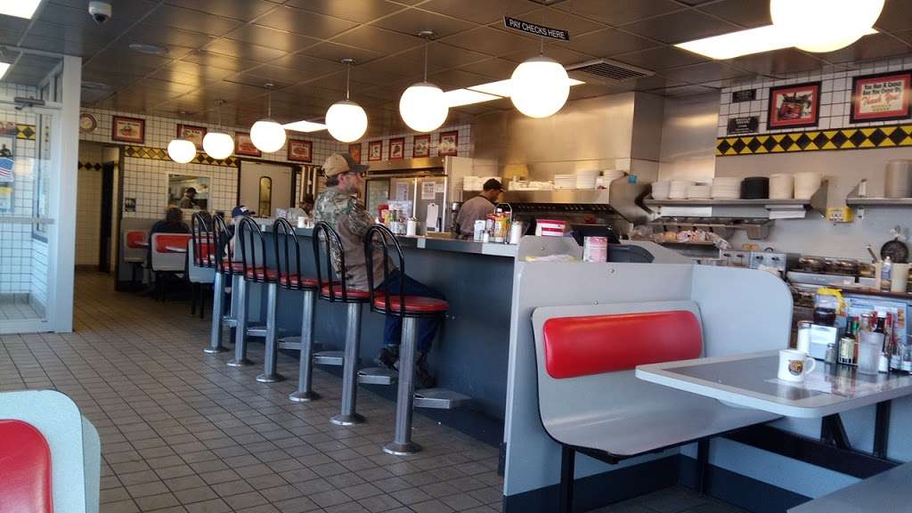 Waffle House | 4851 Gerrardstown Rd, Inwood, WV 25428, USA | Phone: (304) 229-6112