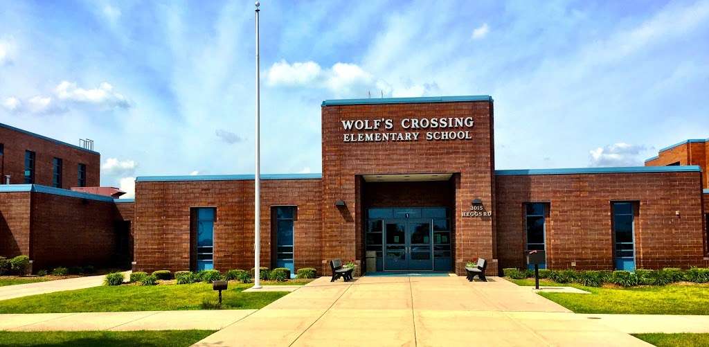 Wolfs Crossing Elementary | 3015 Heggs Rd, Aurora, IL 60503, USA | Phone: (630) 636-3700