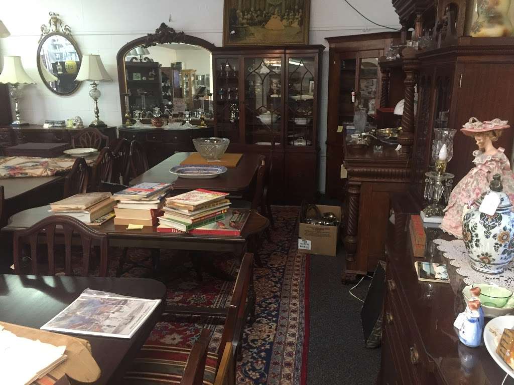 A Real Find Antiques | 3152 Baltimore Blvd, Finksburg, MD 21048, USA | Phone: (410) 871-2738