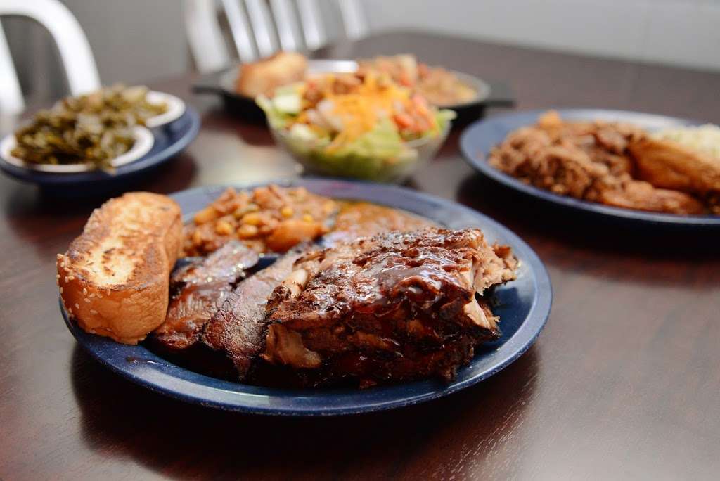 Lancasters BBQ | 9230 Beatties Ford Rd, Huntersville, NC 28078, USA | Phone: (704) 394-1464