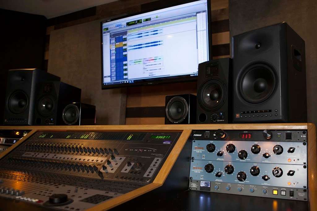 MixWell Studios | 1650 Marriottsville Rd, Marriottsville, MD 21104, USA | Phone: (443) 955-9616