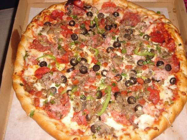 Papa Santos Pizza | Rt 115 And, PA-940, Blakeslee, PA 18610, USA | Phone: (570) 643-7408