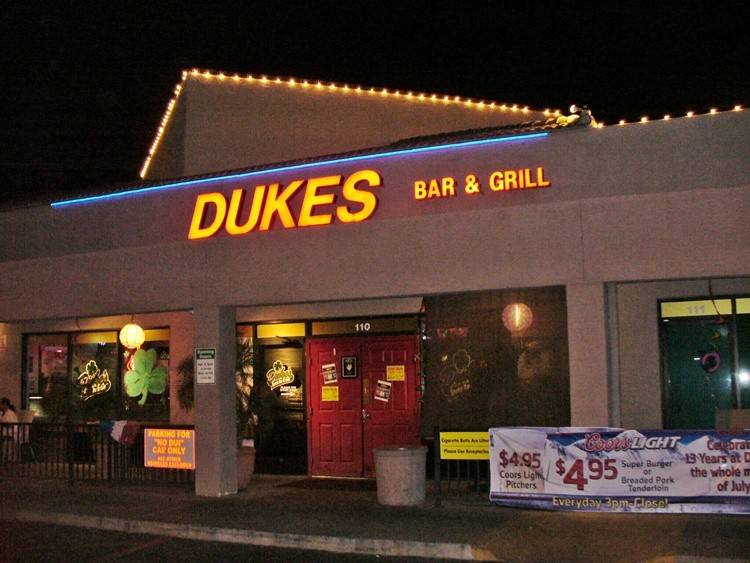 Dukes Sports Bar and Grill | 7607 E McDowell Rd, Scottsdale, AZ 85257, USA | Phone: (480) 675-9724