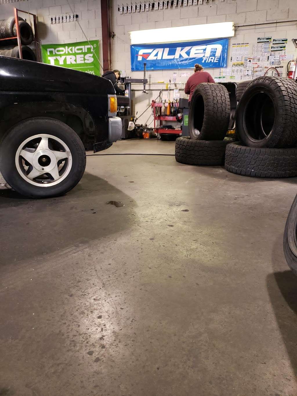 Castellon Tires | 3117 Depot Rd, Hayward, CA 94545 | Phone: (510) 395-0626