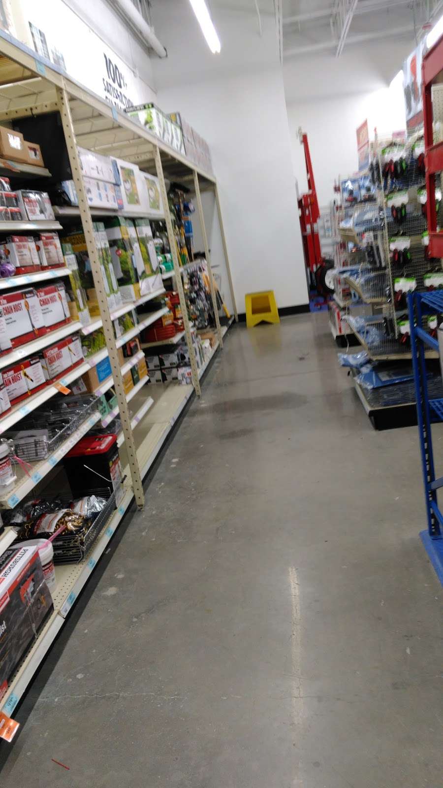 Harbor Freight Tools | 2257 Citrus Blvd, Leesburg, FL 34748, USA | Phone: (352) 435-0010