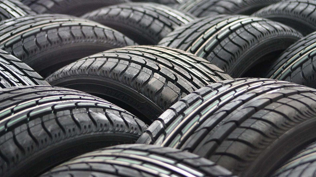 Kings Tire Warehouse | 230 Avenue Q, Lubbock, TX 79415, USA | Phone: (806) 368-5805