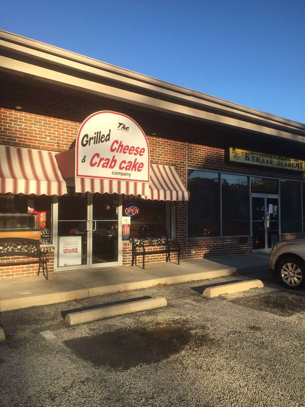 Grilled Cheese & Crab Cake Company | 55 W Laurel Dr, Somers Point, NJ 08244, USA | Phone: (609) 601-7533