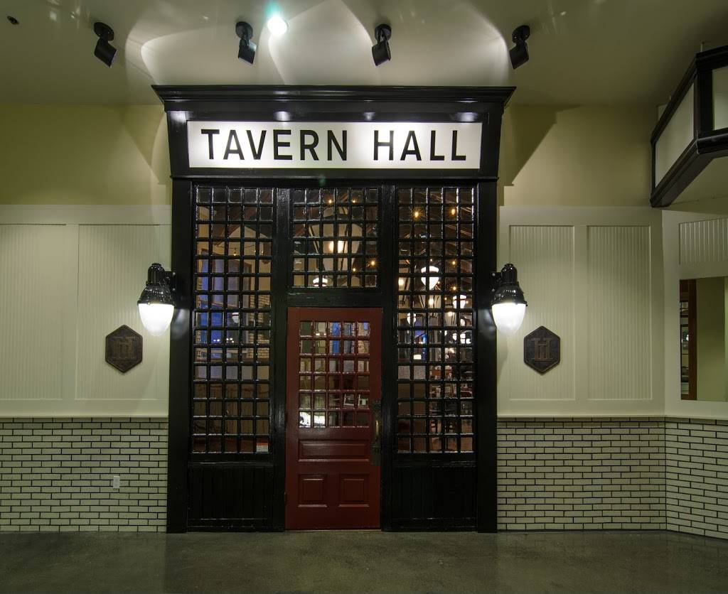 Tavern Hall | 505 Bellevue Square, Bellevue, WA 98004, USA | Phone: (425) 454-7500