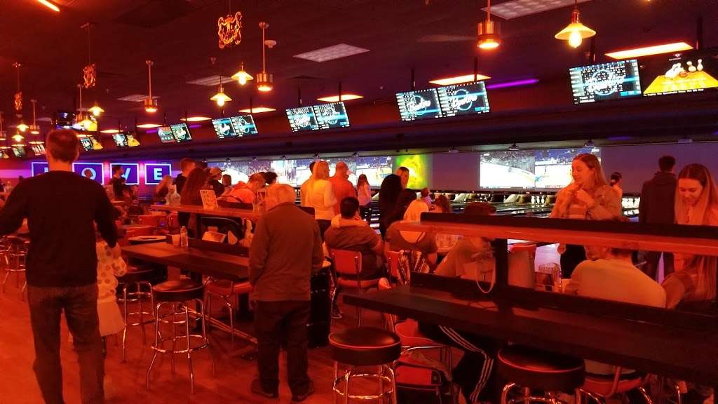 Bowlero Turnersville | 100 American Blvd, Turnersville, NJ 08012, USA | Phone: (856) 629-2422