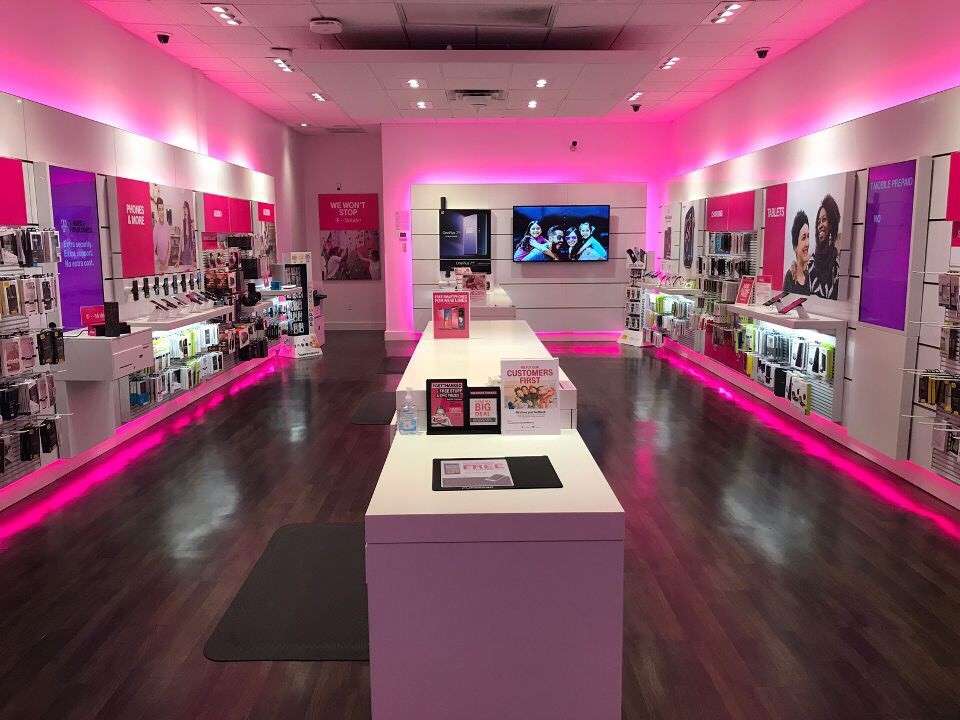 T-Mobile | 3807 US Hwy 98 N, Lakeland, FL 33809 | Phone: (863) 816-2937