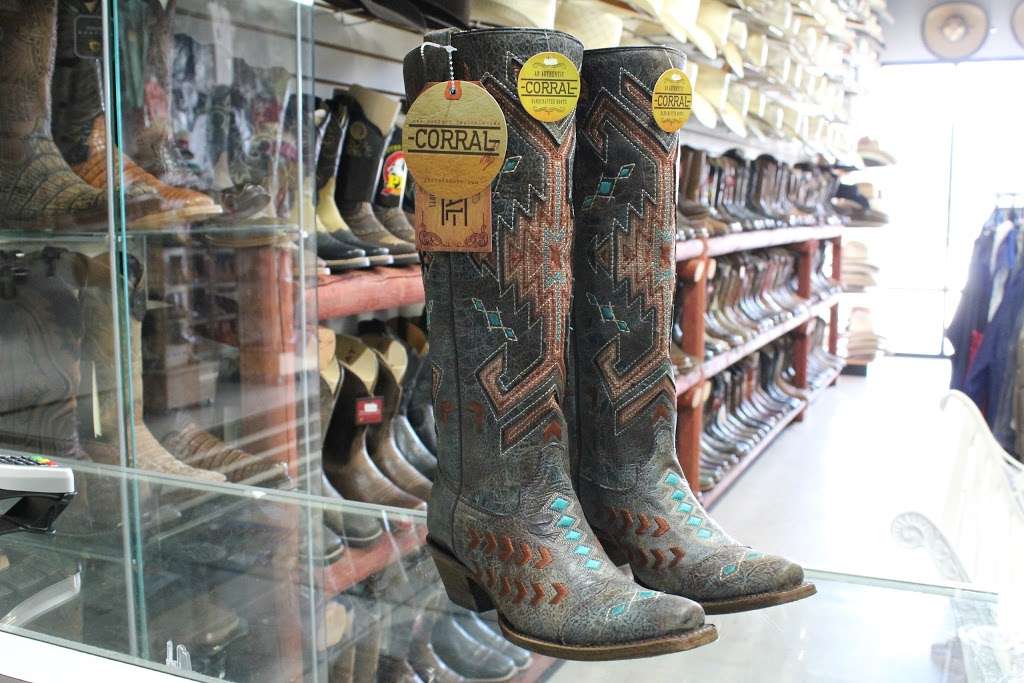 vaquero boots store near me