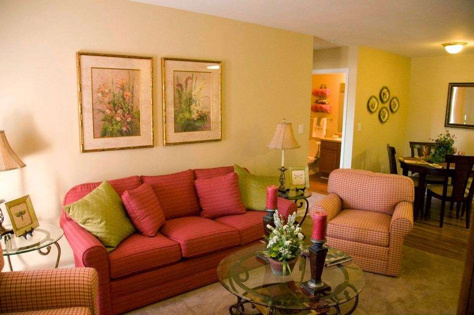 South Oak Crossing Apartments | 7609 Kings Ridge Dr, Charlotte, NC 28217, USA | Phone: (704) 522-6641