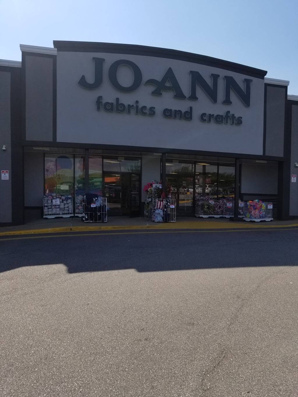 JOANN Fabrics and Crafts | 4600 Durham-Chapel Hill Blvd Ste 8, Durham, NC 27707, USA | Phone: (919) 401-8334