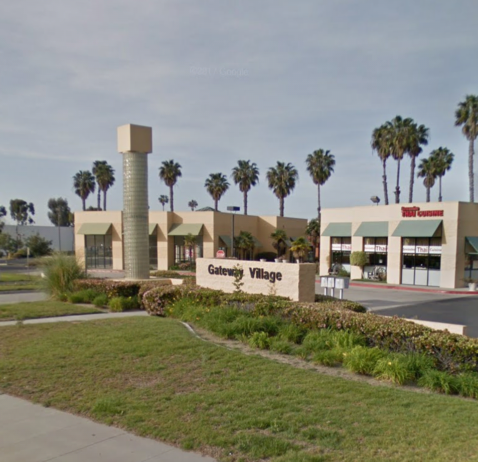 Gateway Village Shopping Center | Johnson Dr, Ventura, CA 93003, USA