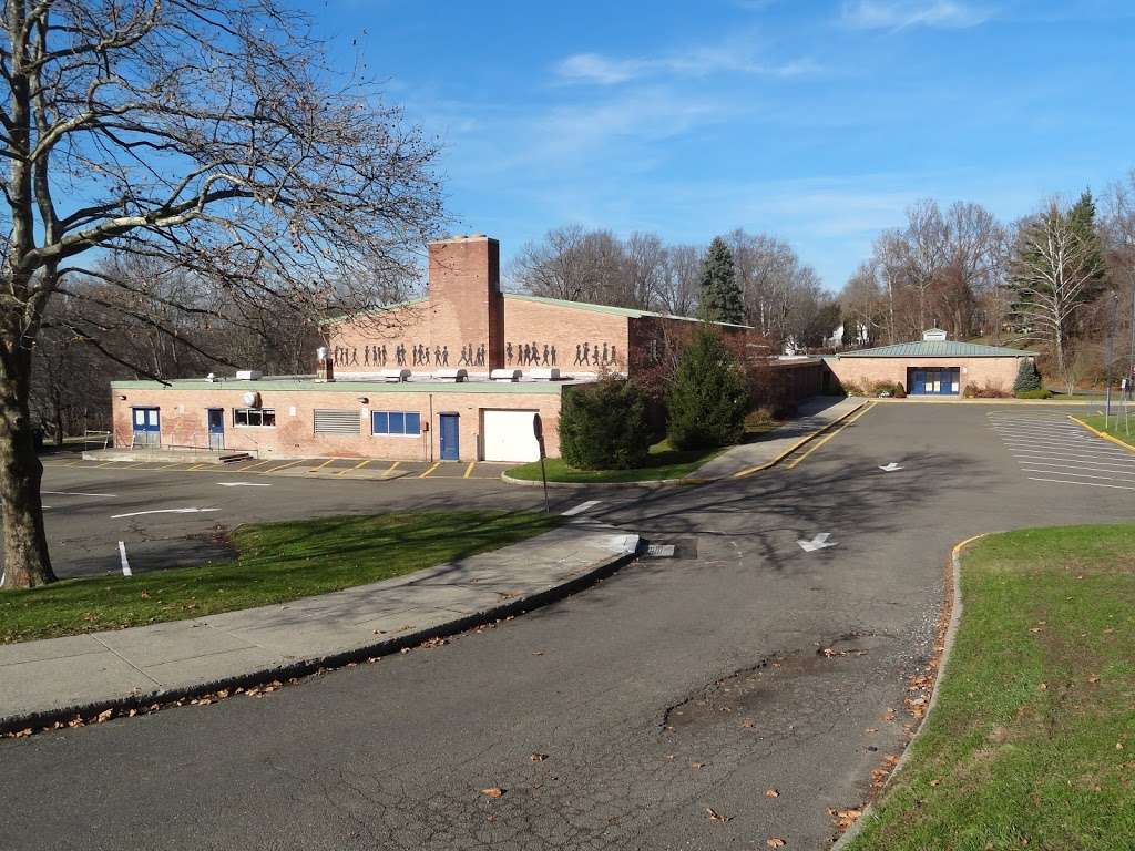 Wolfpit Elementary School | 1 Starlight Dr, Norwalk, CT 06851, USA | Phone: (203) 899-2980