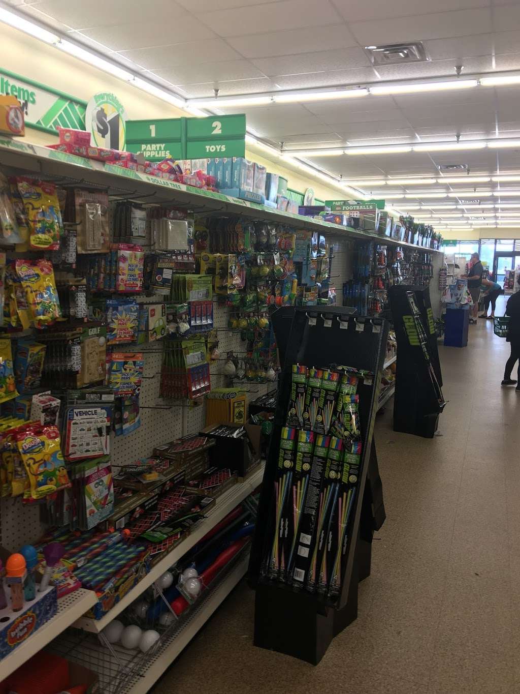 Dollar Tree | 580 S, IL-59, Naperville, IL 60540 | Phone: (630) 536-2994