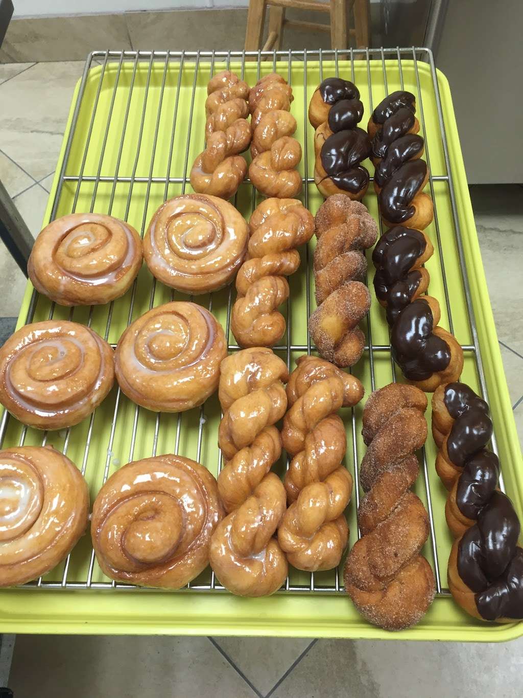 Southern Maid Donuts | 5929 FM 1463 #110, Katy, TX 77494, USA | Phone: (281) 665-2577