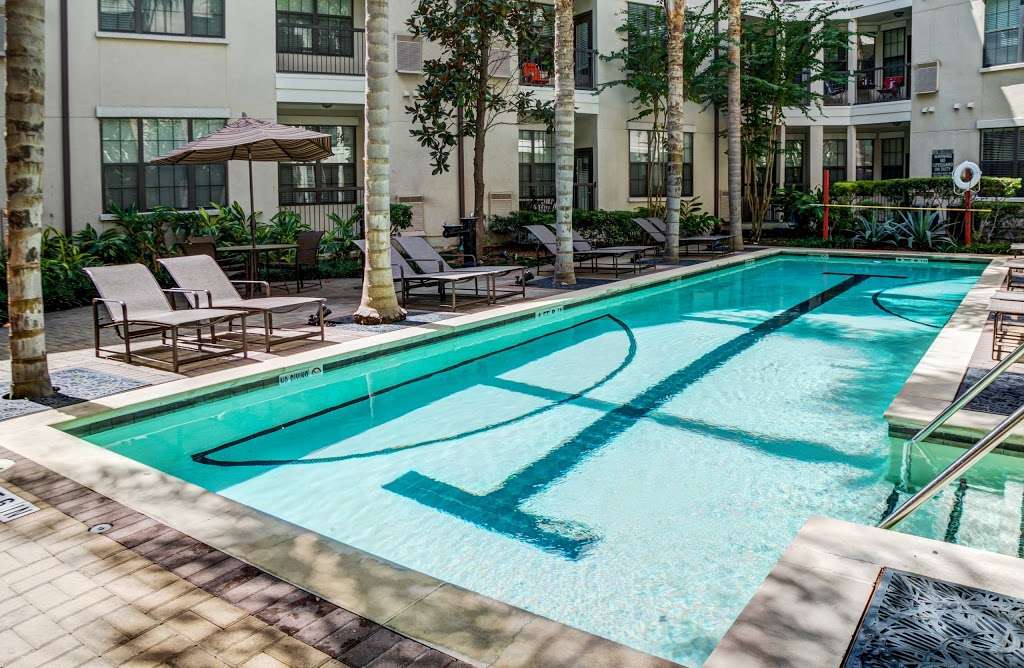 The Circle at Hermann Park - Amalfi Apartments | 3 Hermann Museum Cir Dr, Houston, TX 77004, USA | Phone: (713) 524-2448