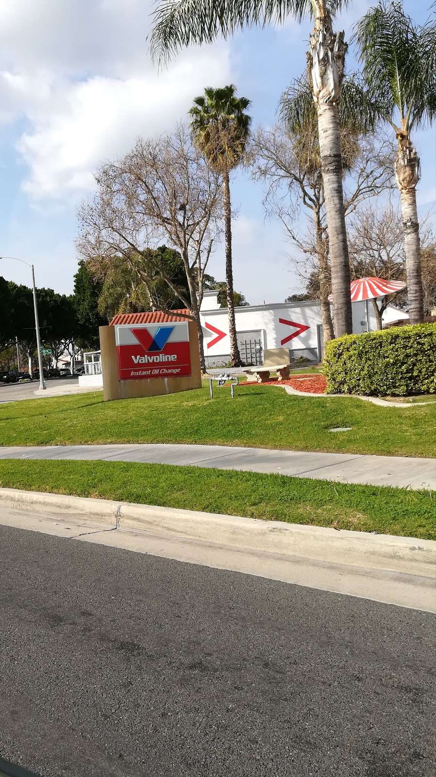 Valvoline Instant Oil Change | 13401 Whittier Blvd, Whittier, CA 90605, USA | Phone: (562) 945-6863