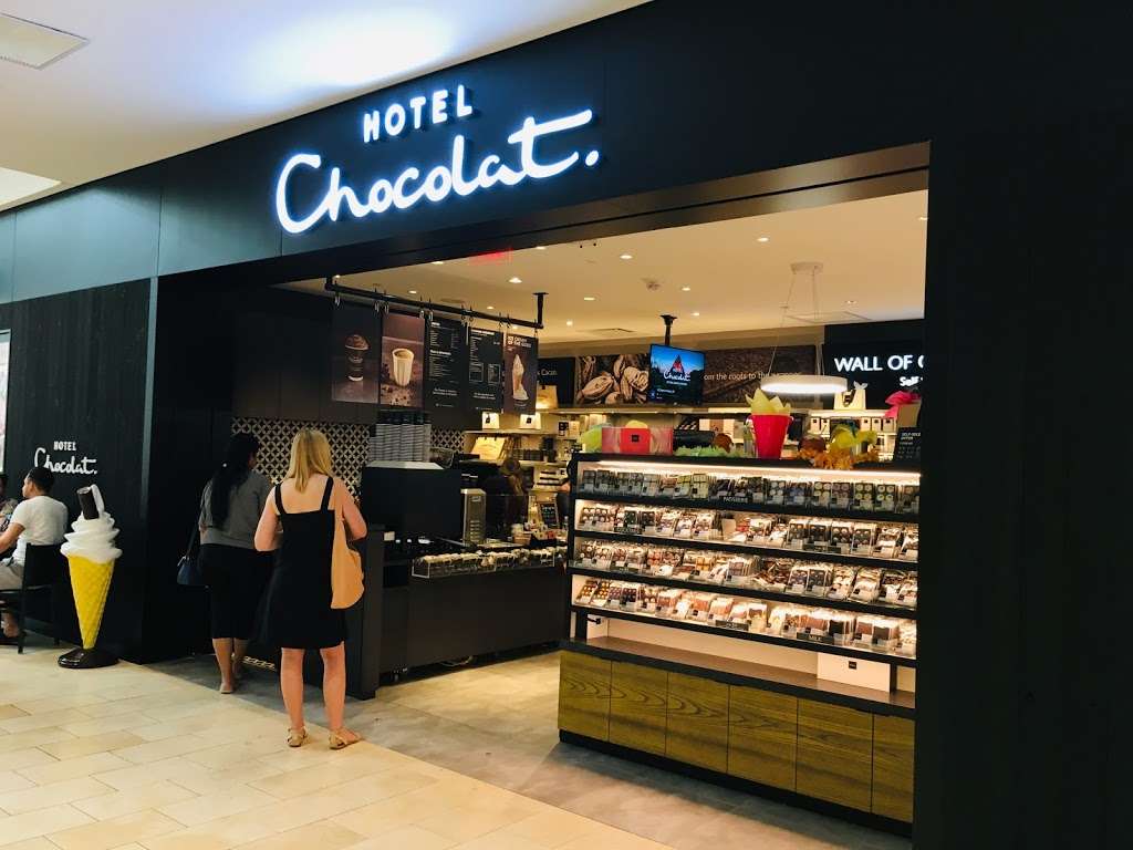 Hotel Chocolat | 1 Garden State Plaza Blvd, Paramus, NJ 07652, USA | Phone: (201) 843-0307