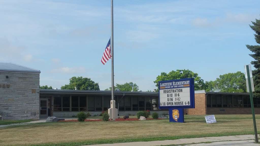 Lakeview Elementary School | 711 Marion Ave, South Milwaukee, WI 53172, USA | Phone: (414) 766-5252