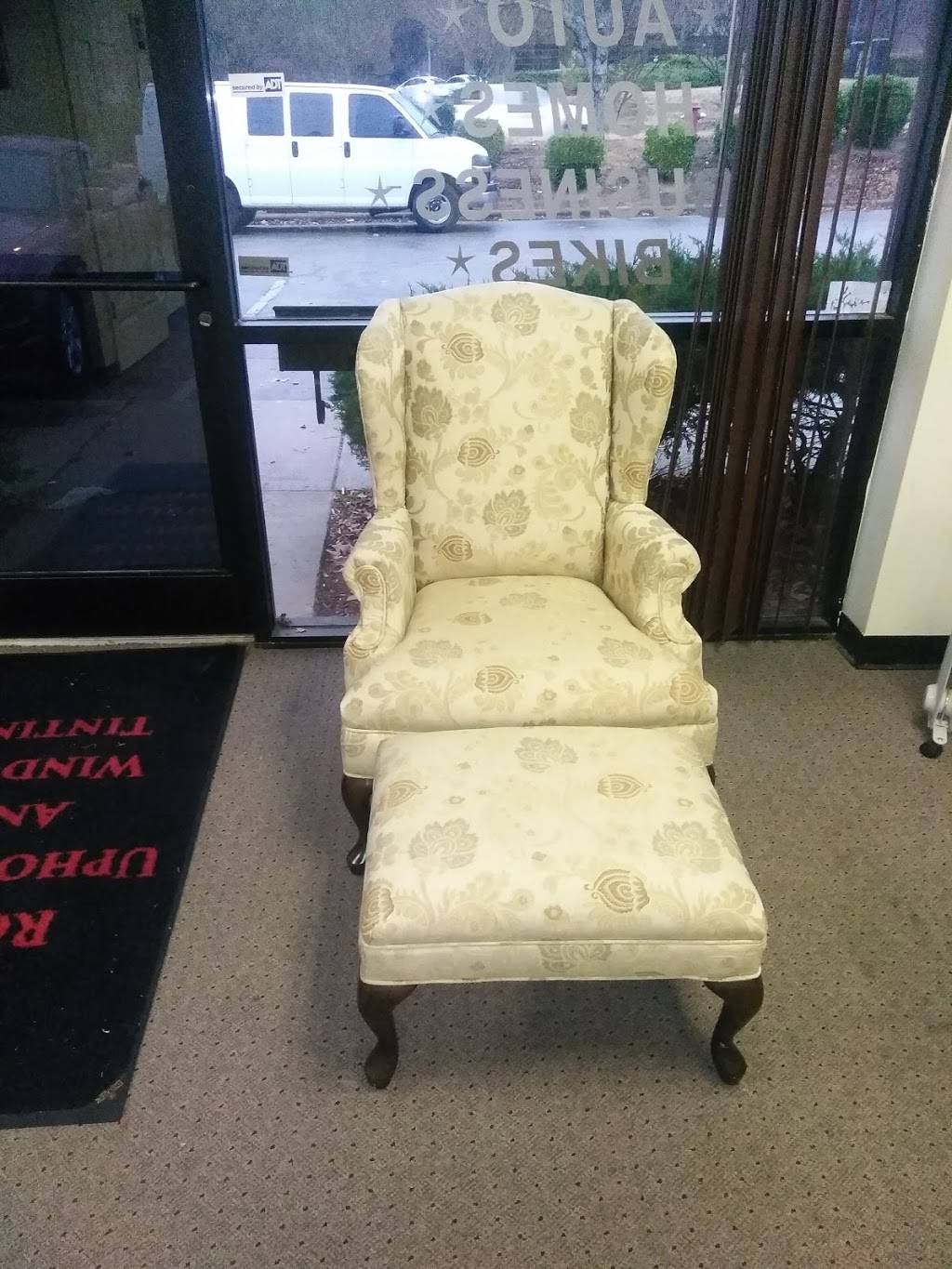 ROMES UPHOLSTERY | 500 S New Hope Rd #106, Raleigh, NC 27610, USA | Phone: (919) 218-3485