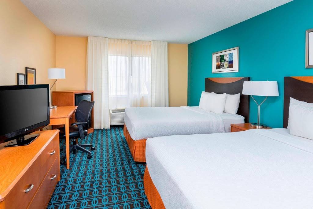 Fairfield Inn & Suites by Marriott Lincoln | 4221 Industrial Ave, Lincoln, NE 68504, USA | Phone: (402) 476-6000