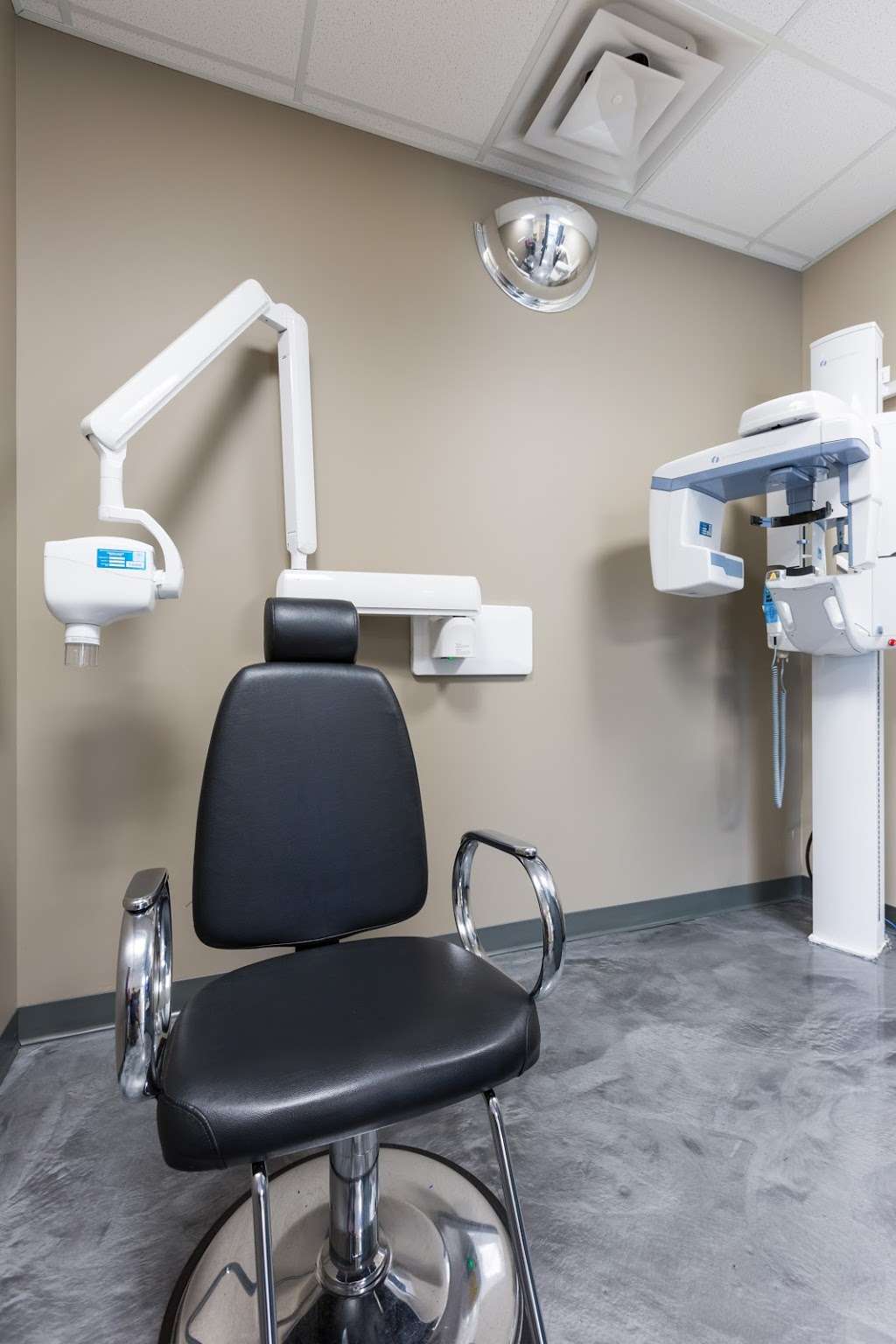 Risas Dental and Braces - Denver South | 2731 W Evans Ave, Denver, CO 80219 | Phone: (720) 636-9828