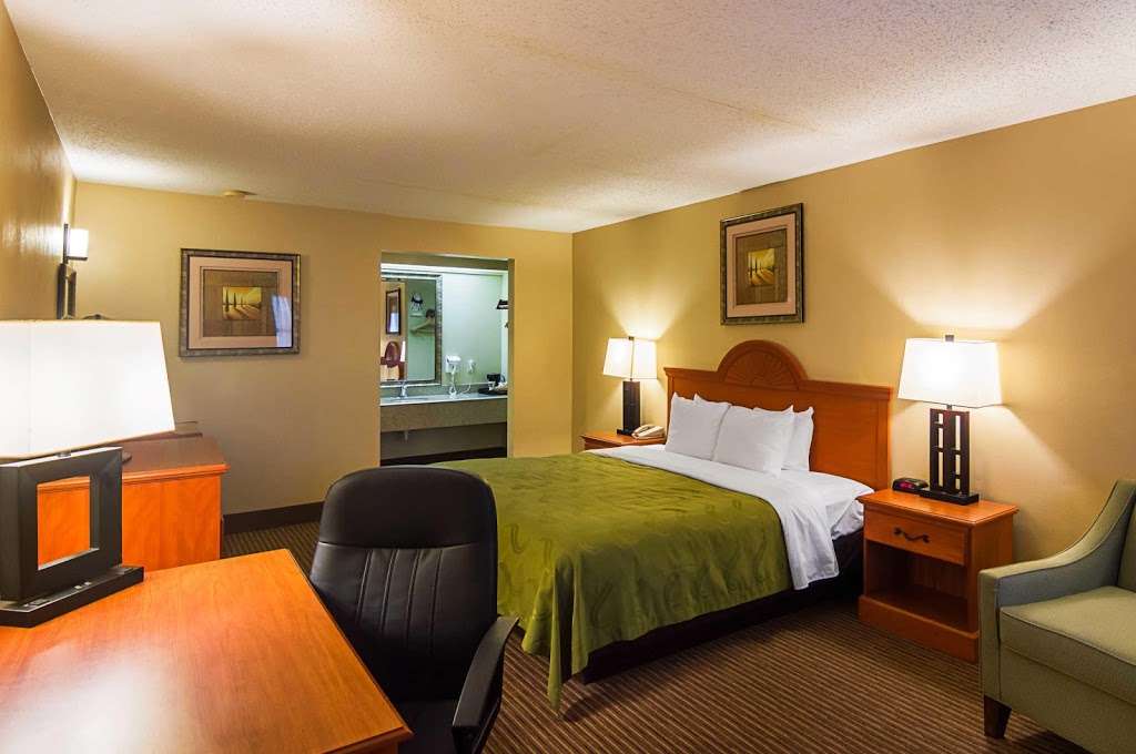 Quality Inn & Suites Garland - East Dallas | 1635 E, I-30, Garland, TX 75043, USA | Phone: (972) 303-1601