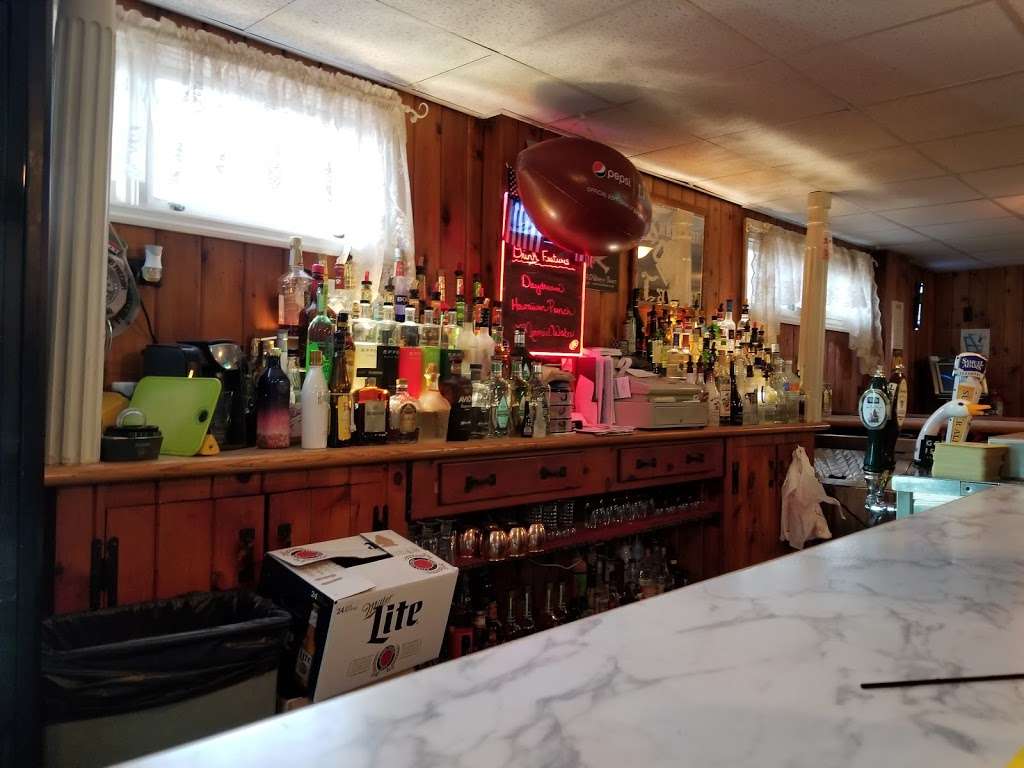 Suburban Tavern & Restaurant | 2201 Perkiomen Ave, Reading, PA 19606, USA | Phone: (610) 779-6440