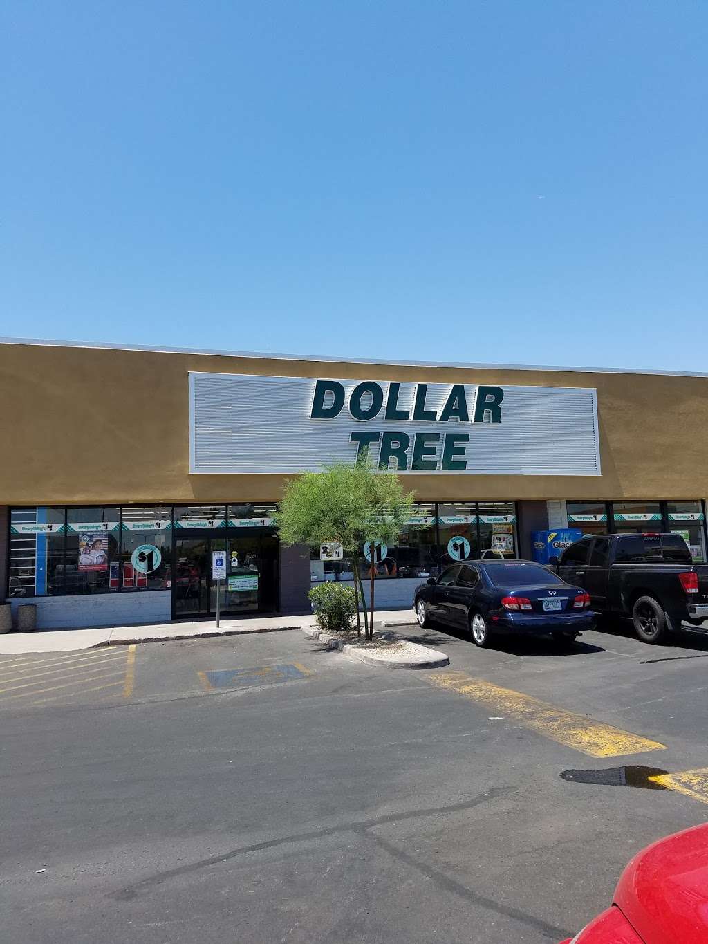 Dollar Tree | 3636 W Glendale Ave, Phoenix, AZ 85051, USA | Phone: (602) 627-3333