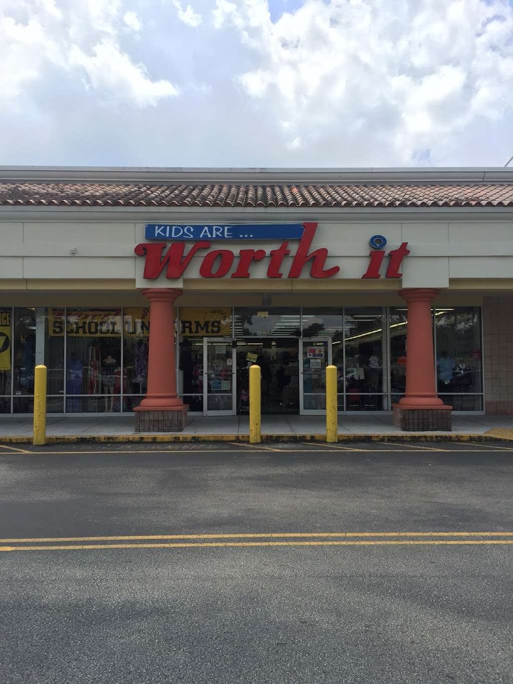 Worth It Stores | 5768 NW 183rd St, Miami Gardens, FL 33015, USA | Phone: (305) 362-5437