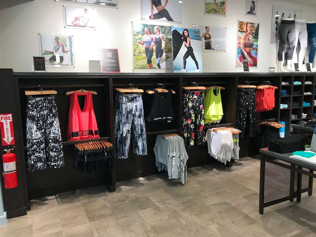 Fabletics | 10300 Little Patuxent Pkwy Suite 1850, Columbia, MD 21044, USA | Phone: (443) 583-3111