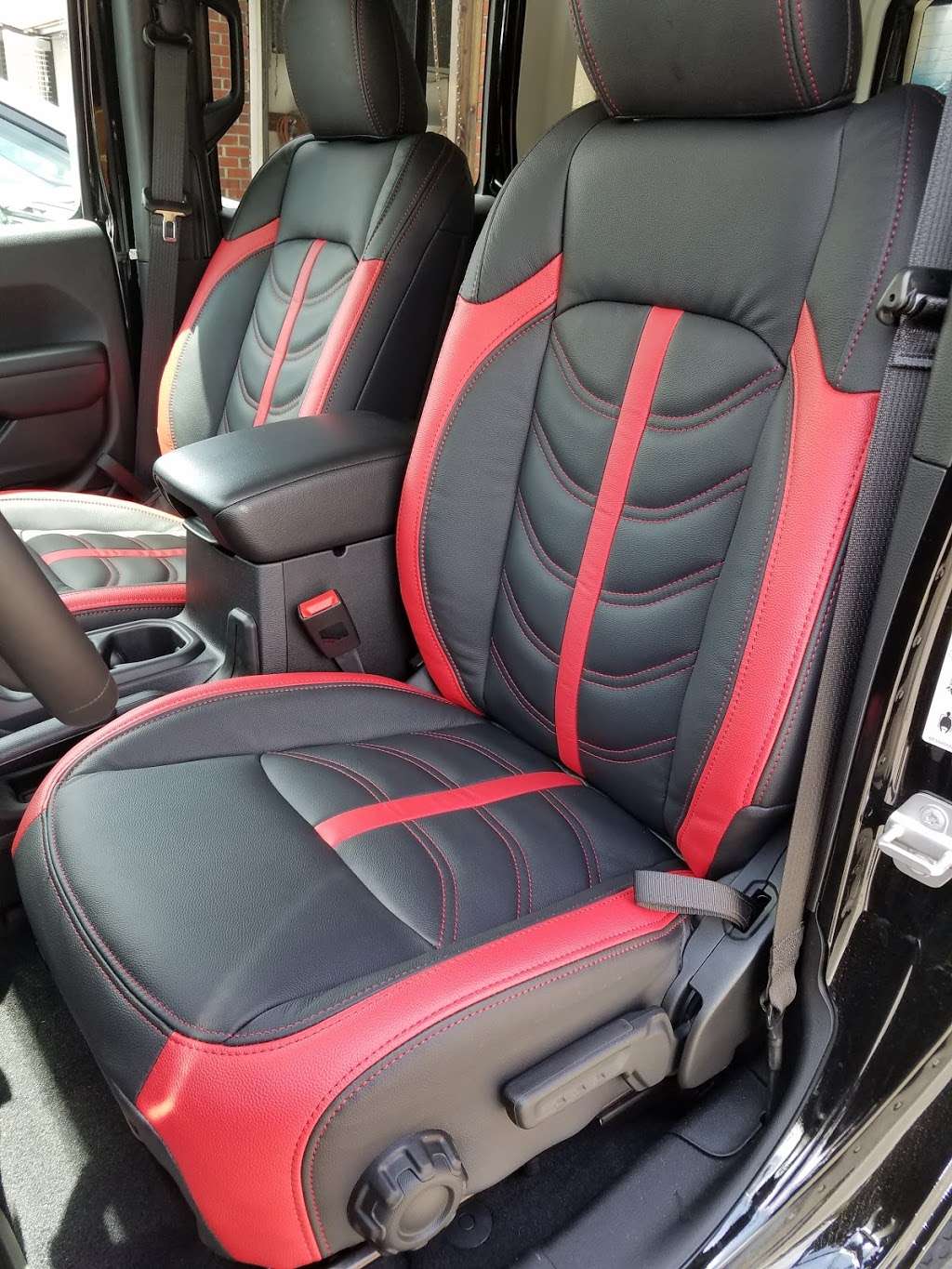 Sunline Sunroofs | 112 Bangor St, Lindenhurst, NY 11757, USA | Phone: (631) 956-1910