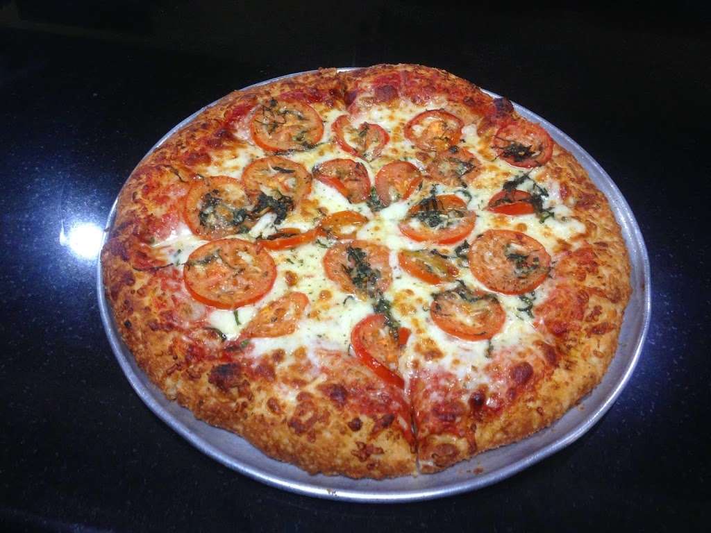 Big Als Pizza Corona | 4300 Green River Rd, Corona, CA 92880, USA | Phone: (951) 278-8514