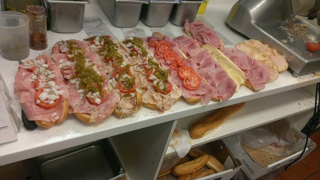 Di Costanza Sandwich | 1930 Market St, Boothwyn, PA 19061, USA | Phone: (610) 494-3616