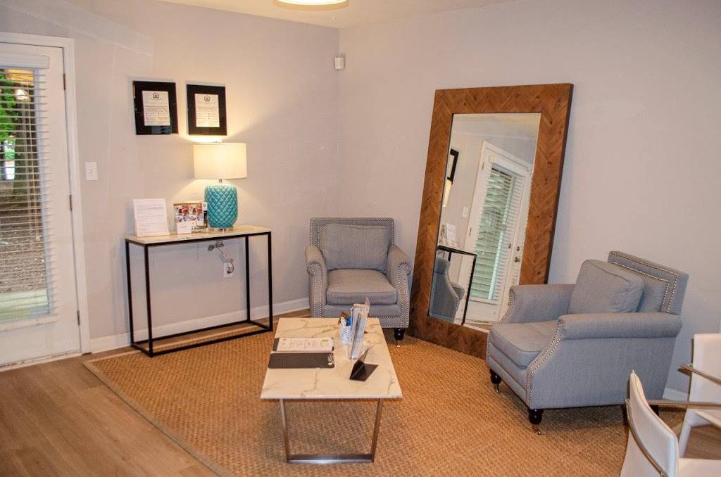 Park Place Apartments | 2-B Hiltin Pl, Greensboro, NC 27409 | Phone: (336) 855-1499